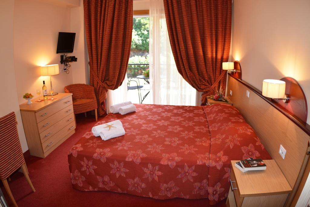 Petros Italos Neos Marmaras Chambre photo
